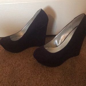 Dark purple faux suede wedges